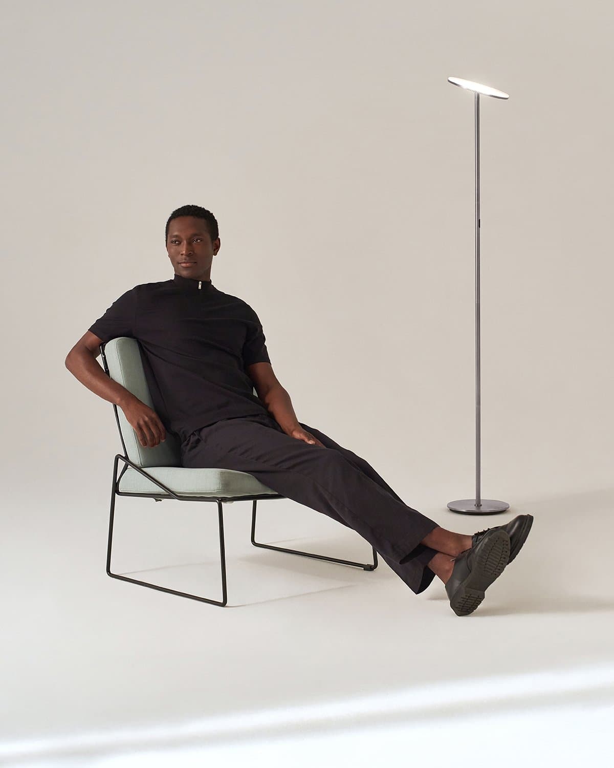 Vloerlamp LED Modern Dimbaar Slank Design Zwart Staande Lamp | Sansoti