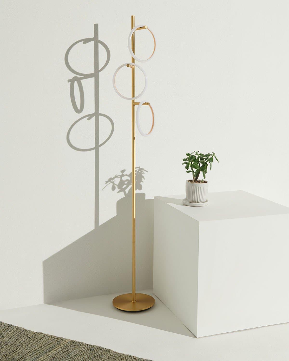 Vloerlamp Ring LED Dimbaar Goud Metaal 3 Lichtkringen Modern | Sansoti