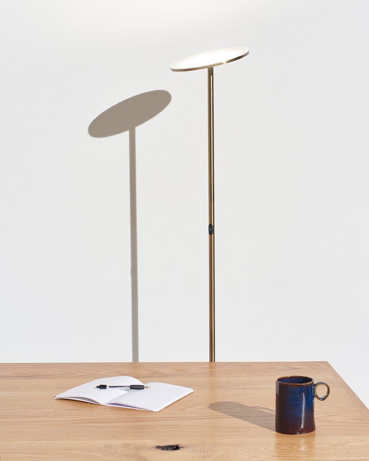 Vloerlamp LED Modern Dimbaar Slank Design Zwart Staande Lamp | Sansoti