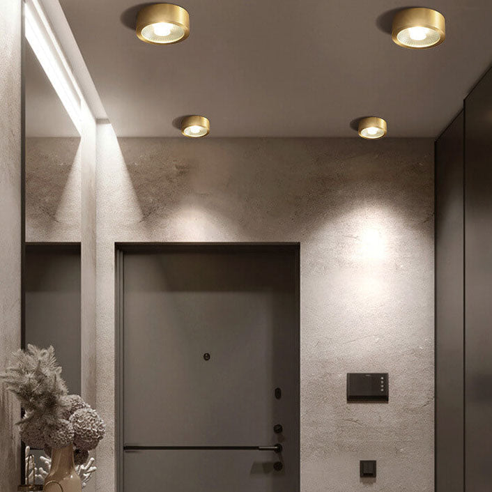Slim-Profile Circular LED Ceiling Light – Brushed Copper Finish for Entryways, Bedrooms & Living Rooms | Thomler