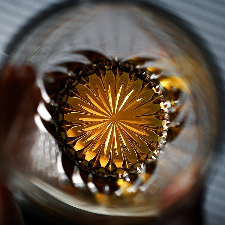 Japanese Cut Crystal Whisky Tumbler with Flame-Carved Pattern & Presentation Box for Spirits | Thomler