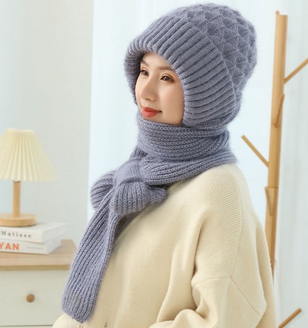 Thermal Hooded Scarf with Built-In Face Mask and Ear Coverage for Winter Outdoor Activities | Thomler