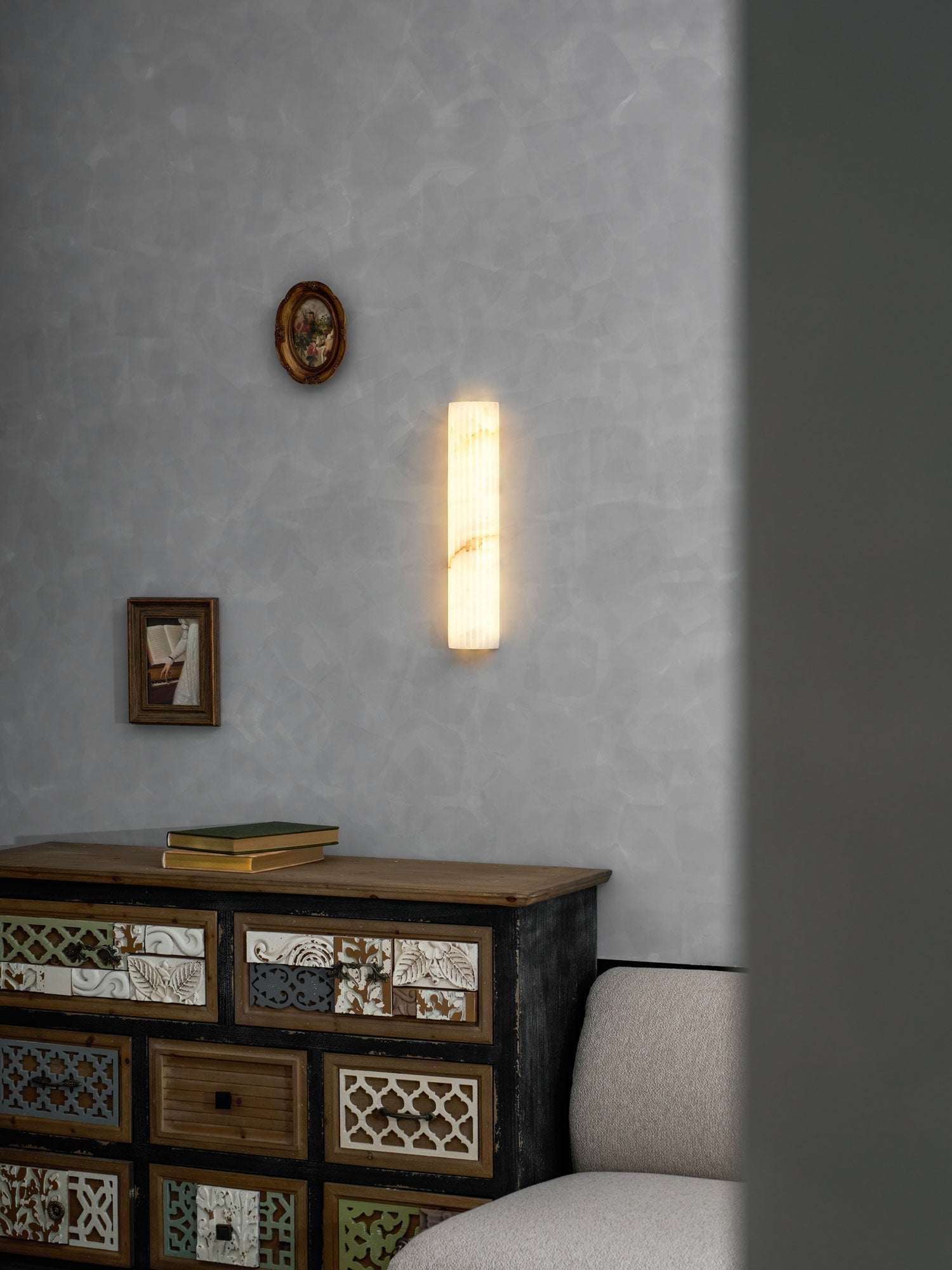 Alabaster Wall Light 11.8 in Integrated LED Indoor Ribbed Sconce Bedroom Hallway Ambient Lighting Fixture | Thomler