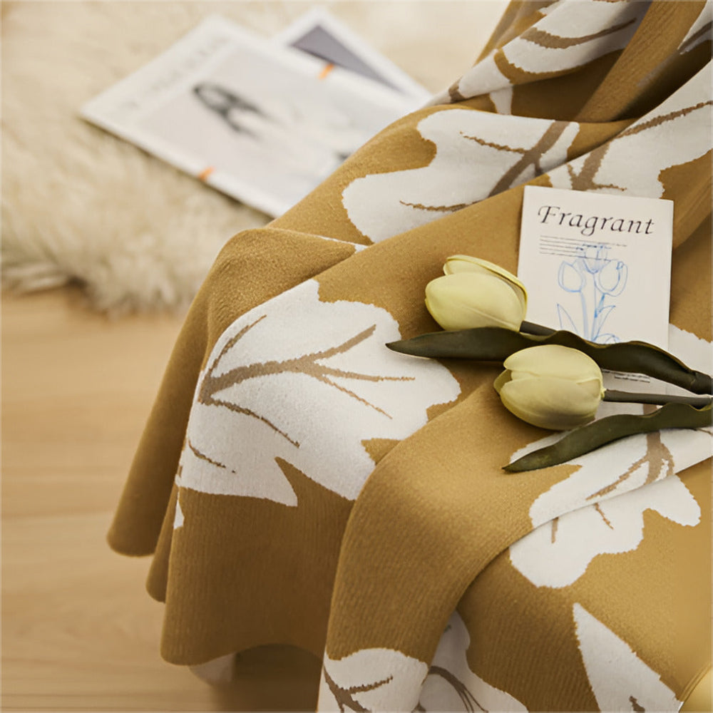 Cotton Jacquard Throw with Botanical Leaf Design – Breathable All-Season Blanket for Sofa, Bed or Travel | Thomler