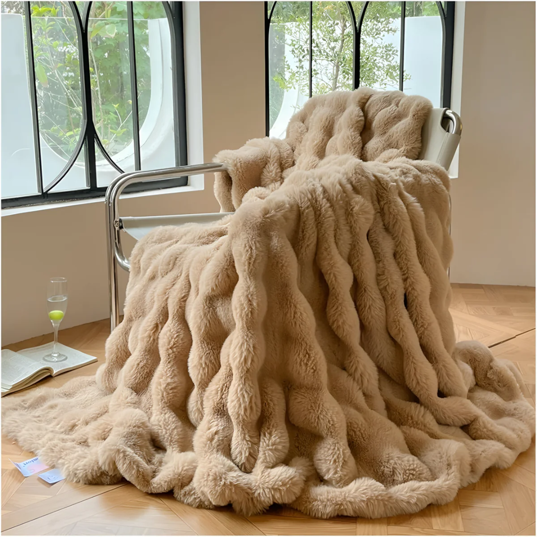 Plush Polyester Throw Blanket – Lightweight Travel & Couch Comfort for Cold Weather | Thomler