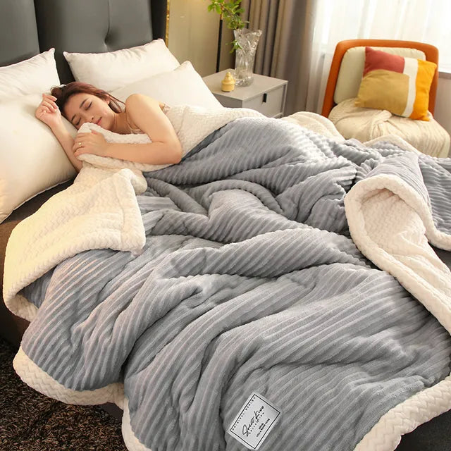 Ultra-Soft Fleece Throw Blanket for Couch & Bed – Cozy Winter Warmth & Modern Comfort for Living Room, Bedroom & Home Decor | Thomler