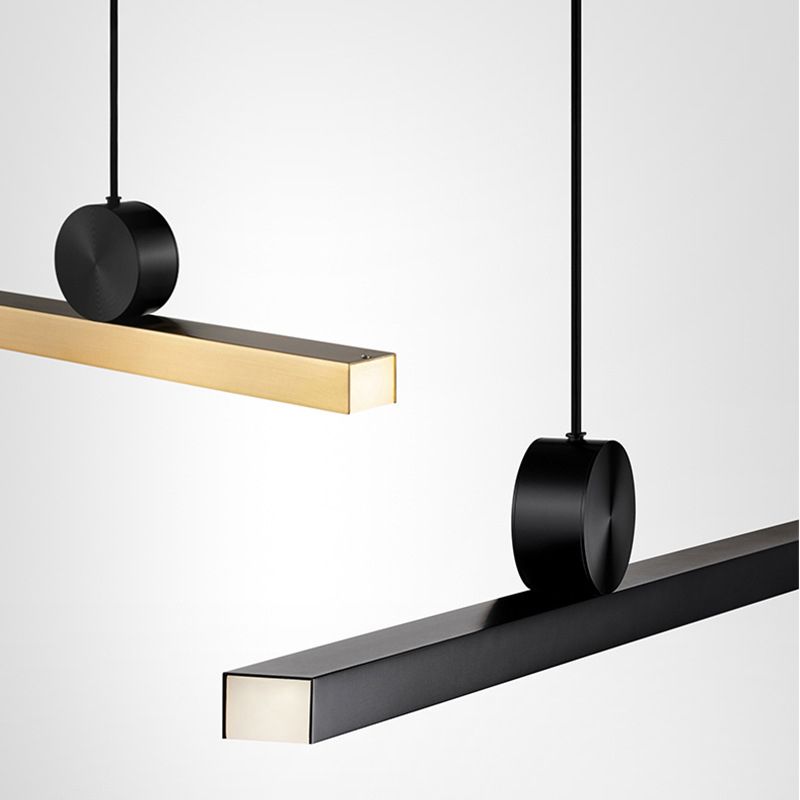 Modern Asymmetric Linear Pendant Light – Black & Gold Metal LED Ceiling Fixture for Dining Room & Living Room | Thomler