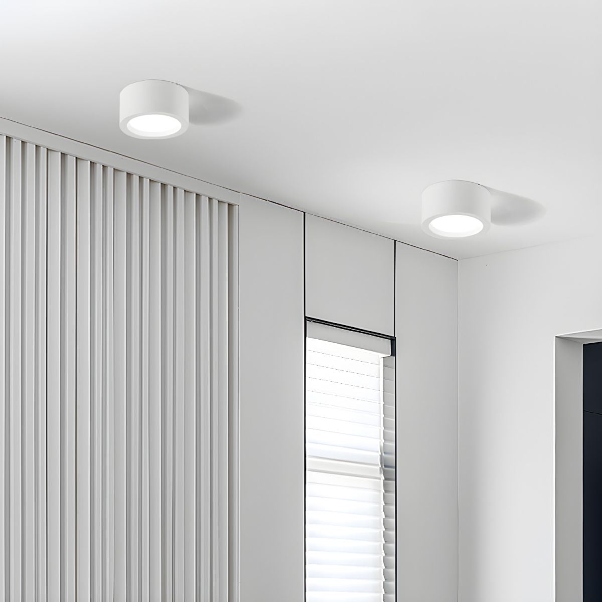 Flush Mount LED Ceiling Light – Ultra-Slim Profile, Modern Minimalist Design for Low Ceilings, Energy-Efficient Integrated Lighting | Thomler
