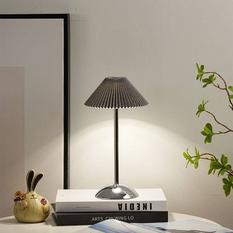 Table Lamp Iron 11.7 in USB Plug-In Scandinavian Style Bedside Living Room Bedroom Study Light | Thomler
