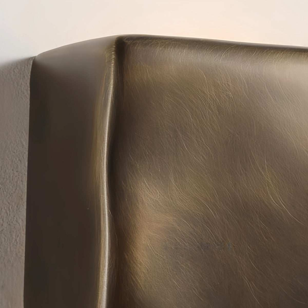 Curved Aluminum LED Sconce – Bidirectional Wall Mount for Indoor & Outdoor Accent Lighting | Thomler