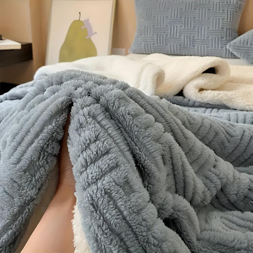 Double-Sided Fleece Throw Blanket with Textured Weave Pattern – Heavyweight Winter Warmth for Bed, Couch & Outdoor Use | Thomler