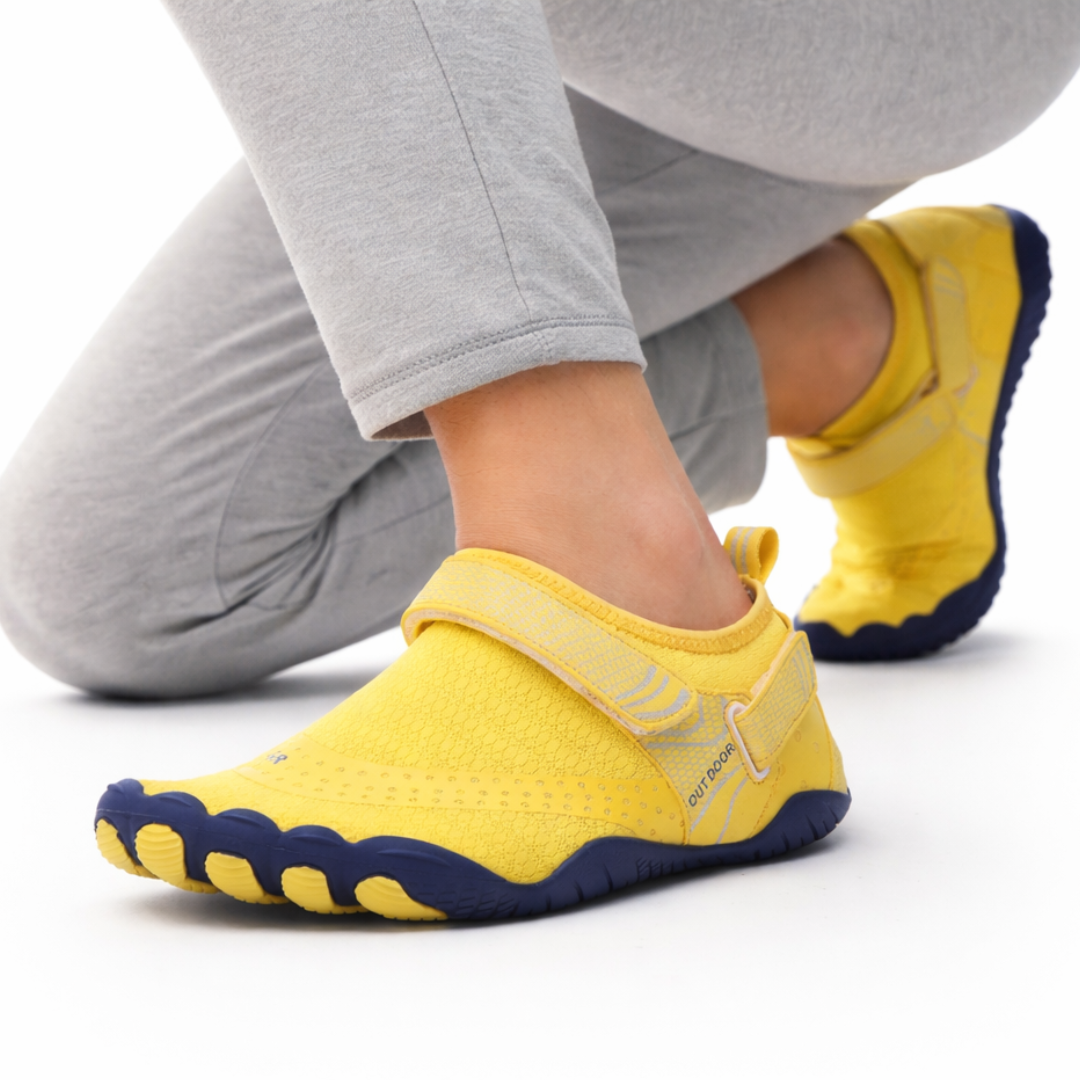 Split-Toe Water Shoes – Fast-Drying Barefoot Beach & Pool Footwear with Non-Slip Grip for Men & Women | Thomler