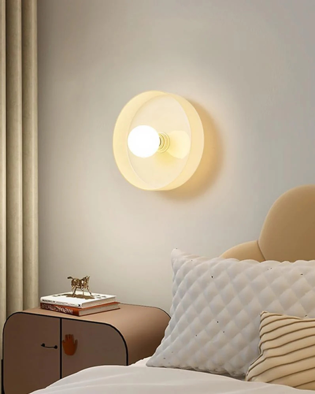 Moderne ronde plafondlamp van glas en ijzer – minimalistische designlamp voor woonkamer en slaapkamer met warme lichtkleur | Sansoti