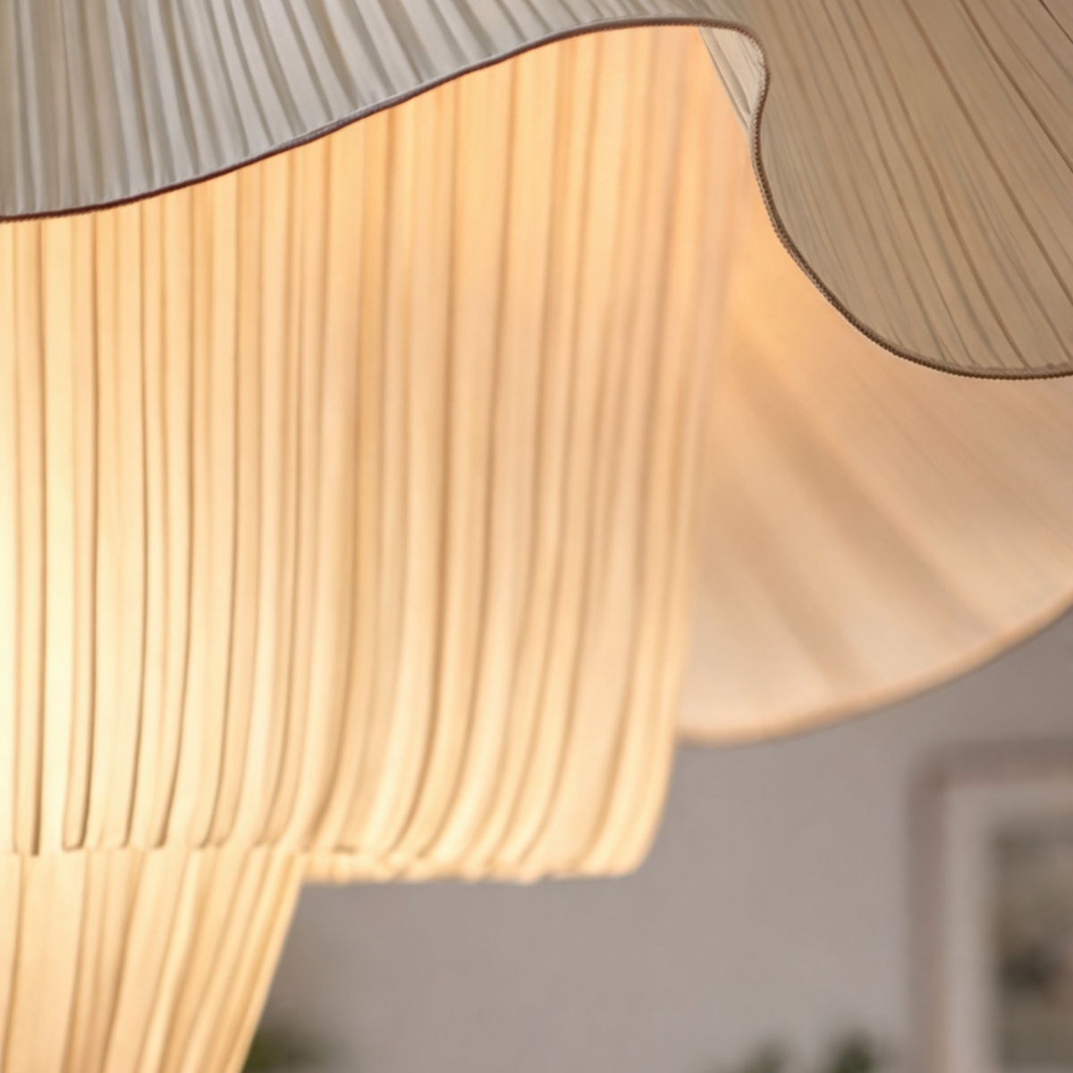 Layered Fabric Bloom Ceiling Fixture – Adjustable Drop Light for Bedroom & Dining Room | Thomler