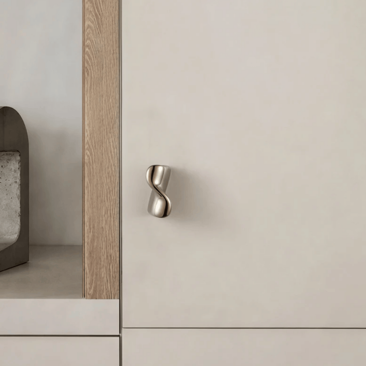 Solid Brass Cabinet Pulls & Drawer Hardware – Sleek Modern Design for Kitchen & Furniture | Thomler