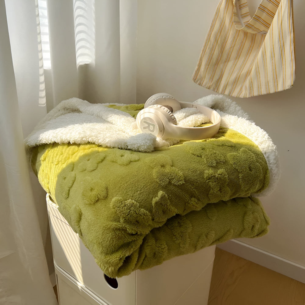 Sherpa Fleece Throw Blanket – Year-Round Warmth & Softness for Couch, Bed & Travel | Thomler