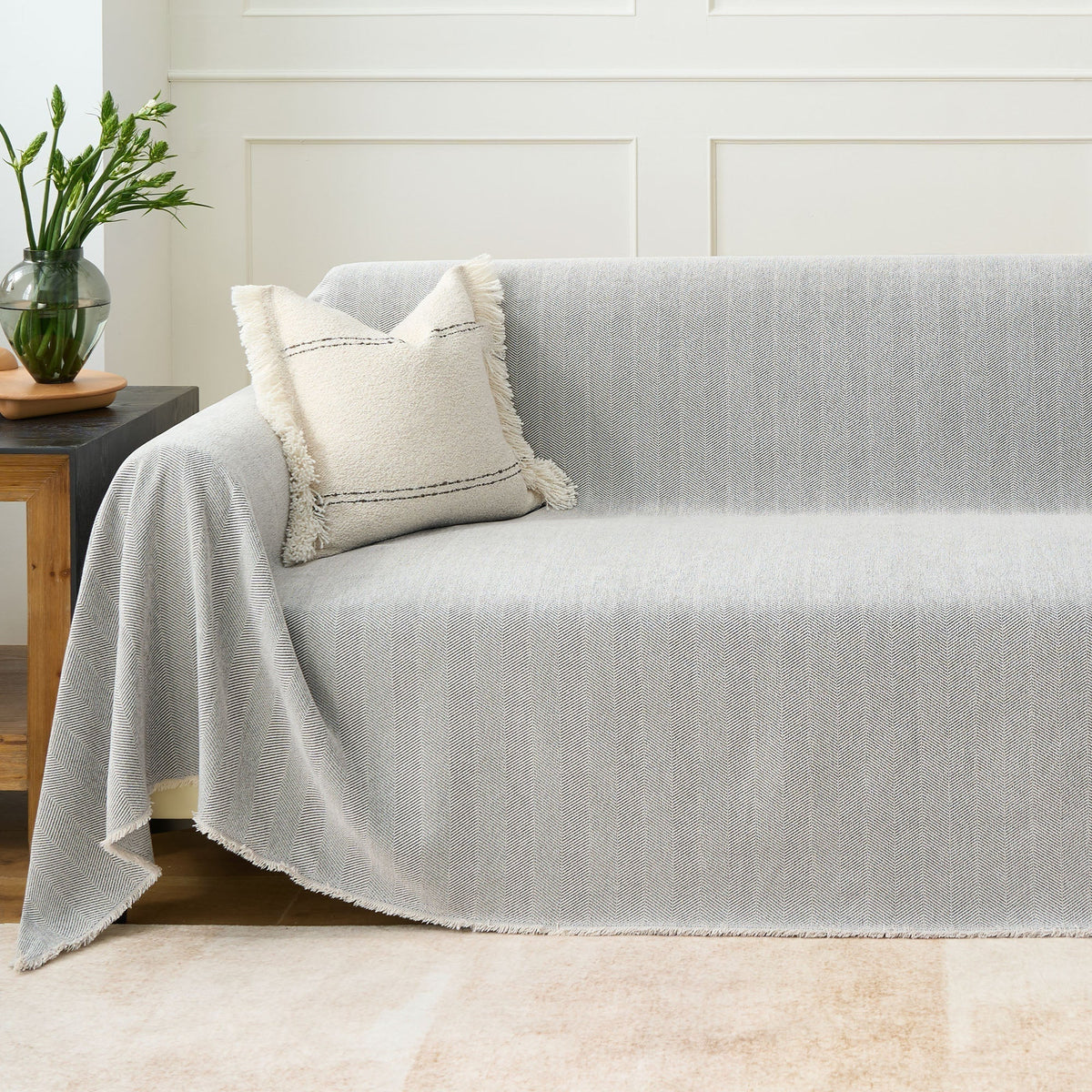 Textured Furniture Throw Blanket for Couches – Scratch-Resistant & Machine Washable | Thomler