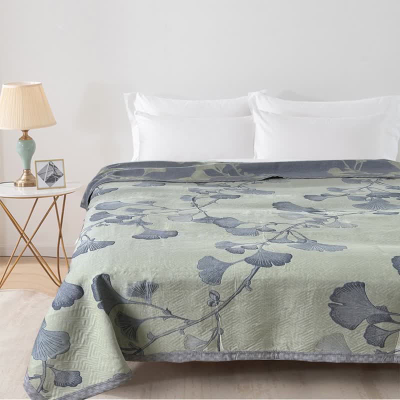 Reversible Cotton Gauze Quilt with Ginkgo Leaf Pattern – Lightweight Jacquard Bedspread for Summer & Air Conditioning – Eco-Friendly | Thomler