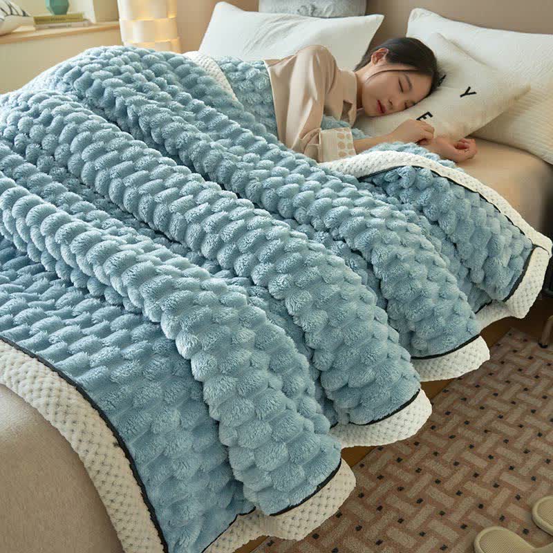 Reversible Plush Throw Blanket - Ultra Soft Coral Fleece - Queen & Full Size - Lightweight Polyester - Cozy Cover for Couch Sofa Bed | Thomler