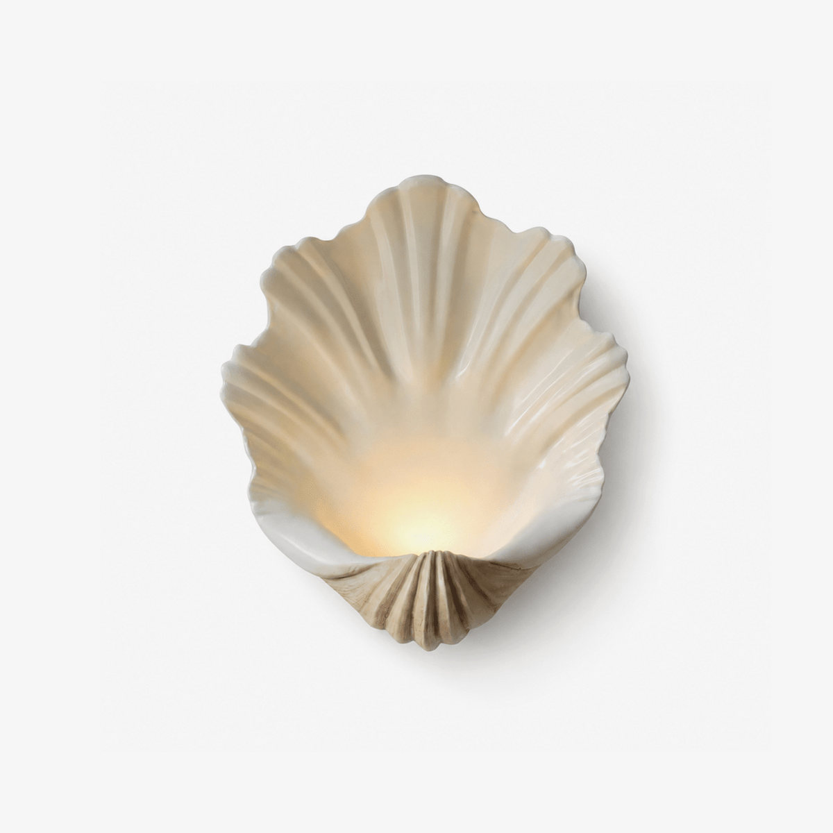 Coastal Seashell Decorative Uplight – Cream & Natural Wood Finish – Battery or Hardwired E12 Socket for Bedroom, Living Room or Bath | Thomler