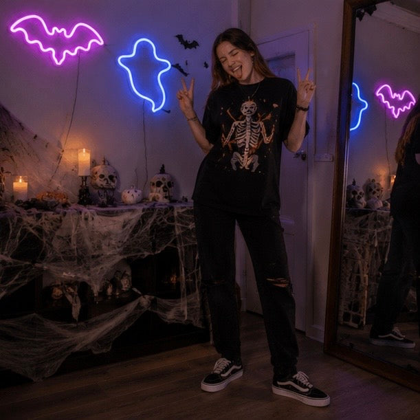 LED Spooky Silhouette Nightlight – Tabletop Accent Illumination for October Festivities & Seasonal Room Styling | Thomler