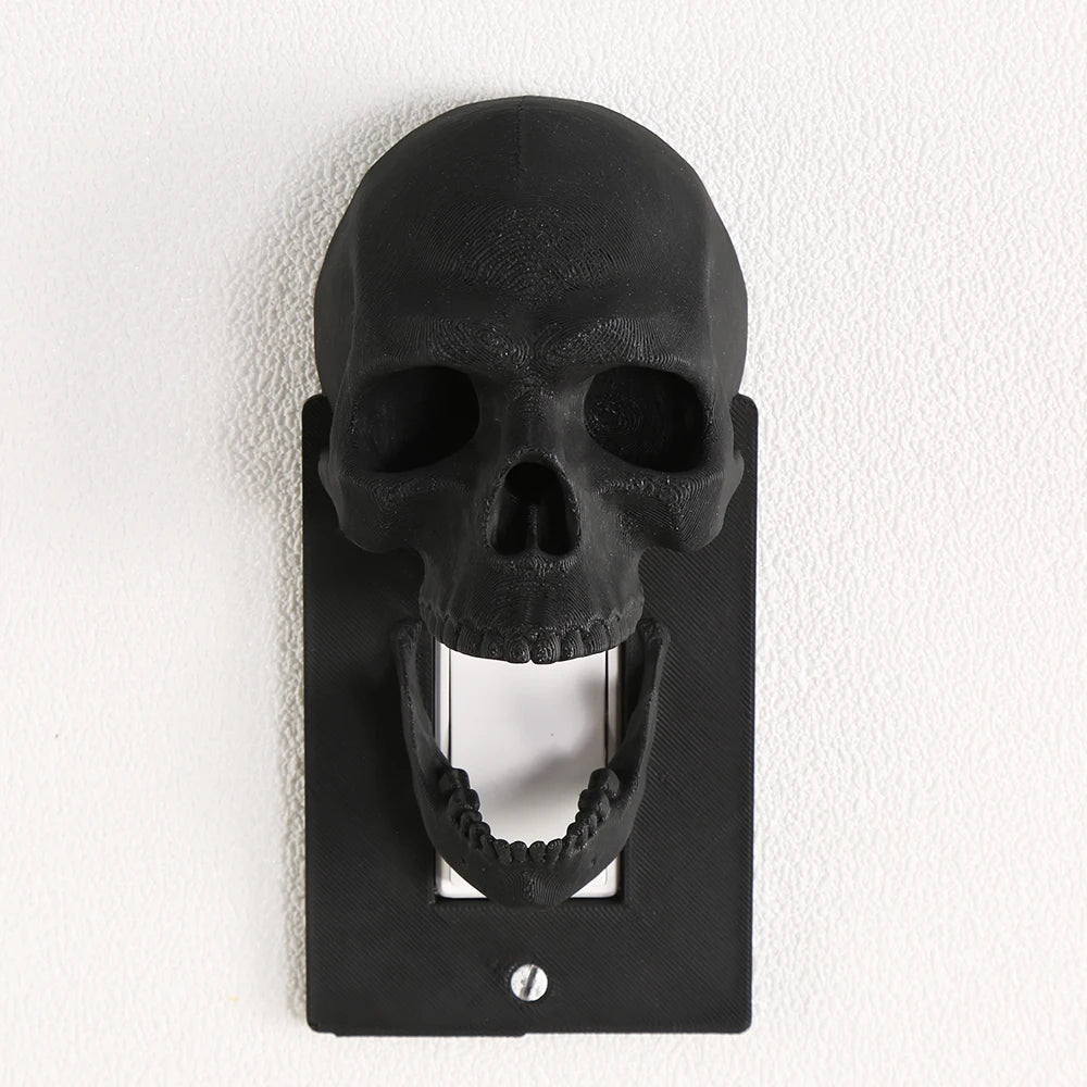 Skull-Shaped Light Switch Cover – Dimensional Horror-Themed Wall Plate for Unique Interior Design | Thomler