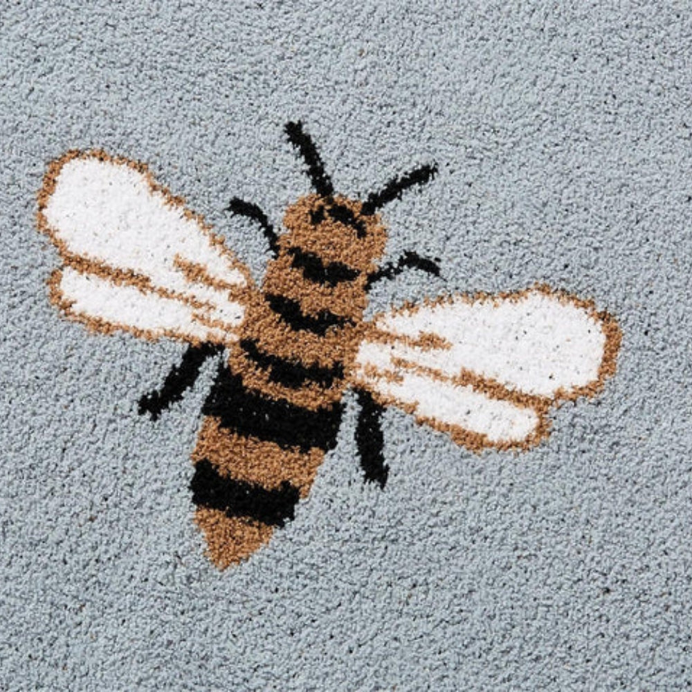 Honeybee Jacquard Knit Throw Blanket – Lightweight Microfiber for Couch, Bed & Travel – 51×63 Inch | Thomler