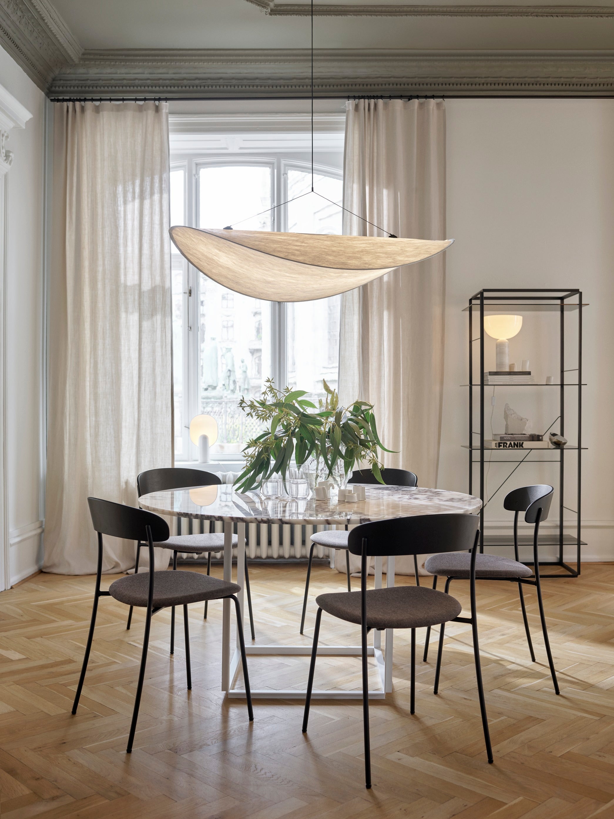 Pendant Light Tyvek 129.0 cm Cloud-Shaped Dimmable Ceiling Lamp White Dining Room Living Area Statement Lighting | Thomler