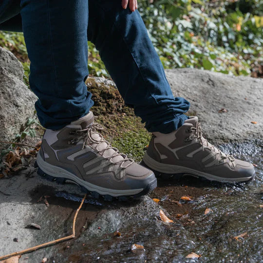 Cushioned High-Top Hiking Boots with Ankle Support for Men & Women – Waterproof Trail Shoes for Outdoor Adventures & Travel | Thomler