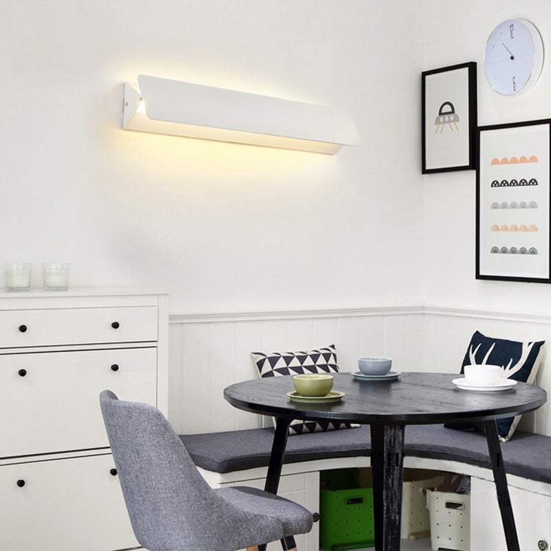 Adjustable Metal LED Wall Light with Pivoting Head for Living Room & Hallway Lighting | Thomler