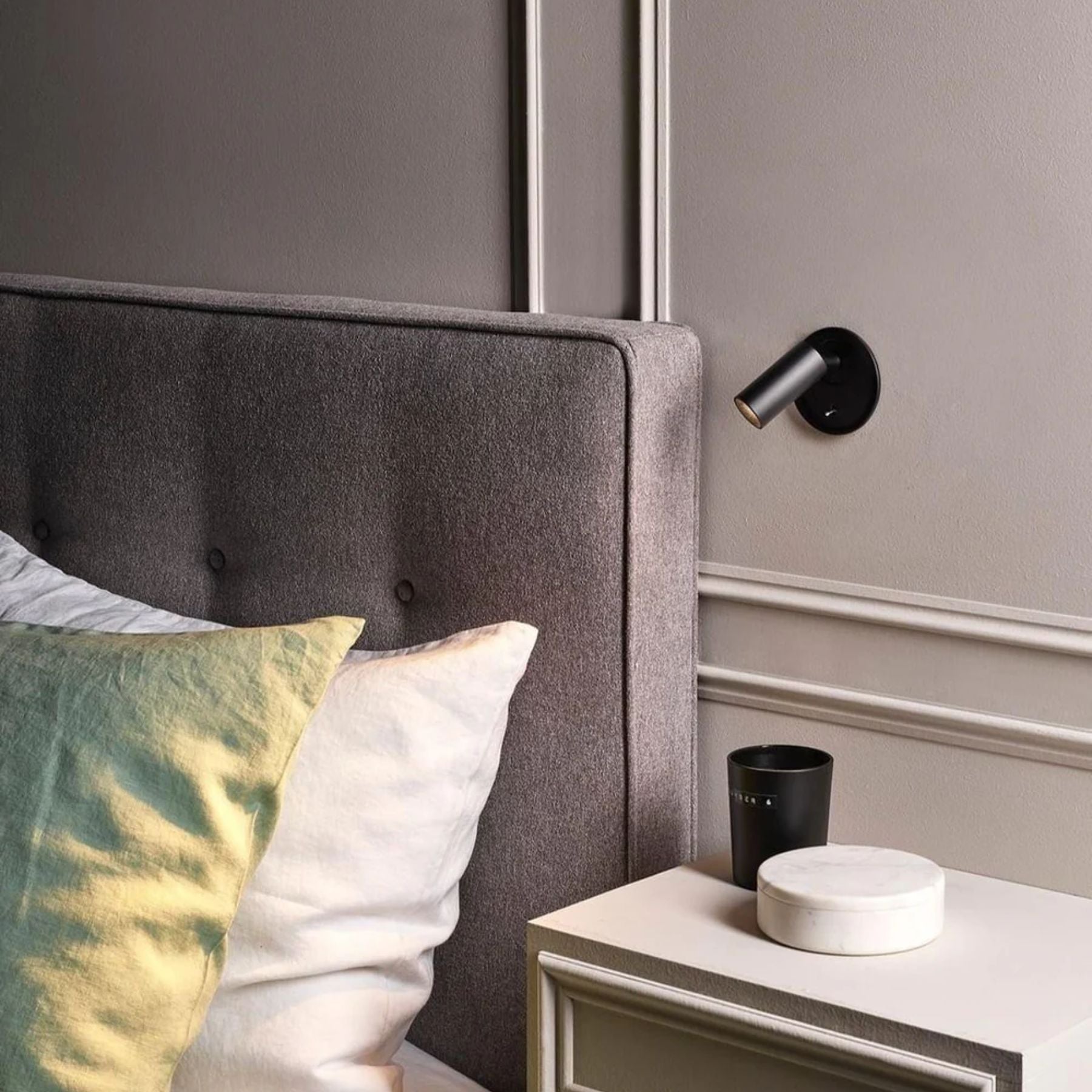 Wall Lamp Metal Adjustable 30.0 cm Black LED Bedroom Reading Light Compact Modern Design | Thomler