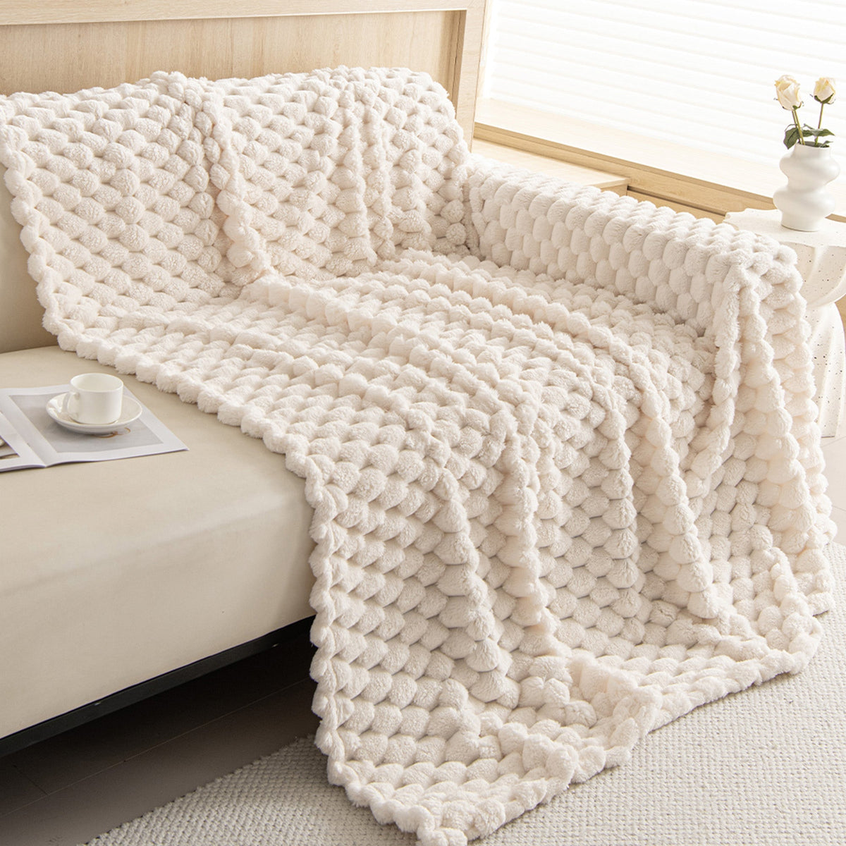 Machine-Washable Furniture Throw Blanket for Sofas & Couches – Pet Hair & Spill Resistant | Thomler