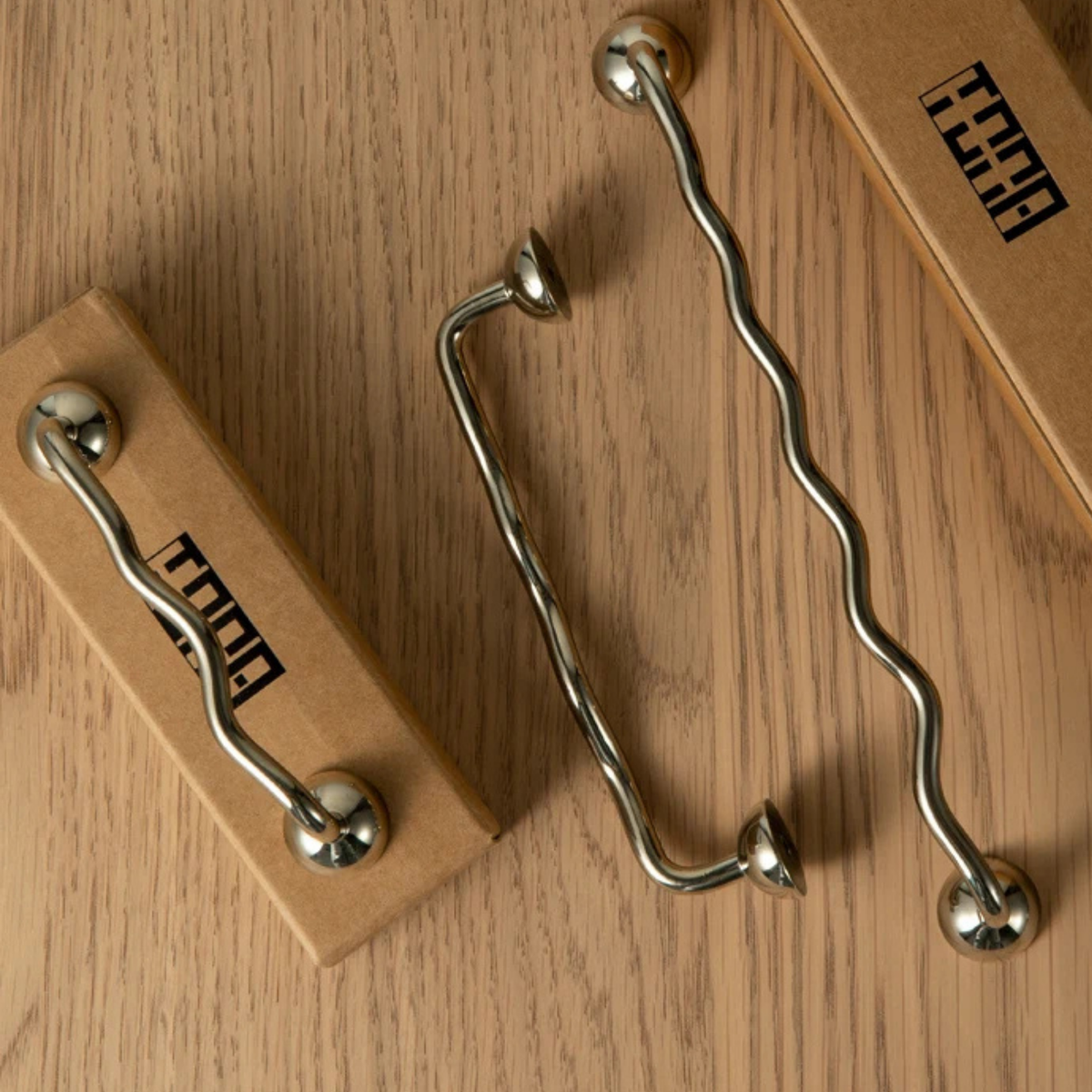 Curved Mushroom Cabinet Pull in Solid Brass – 3 Lengths, Single or 6-Pack | Thomler