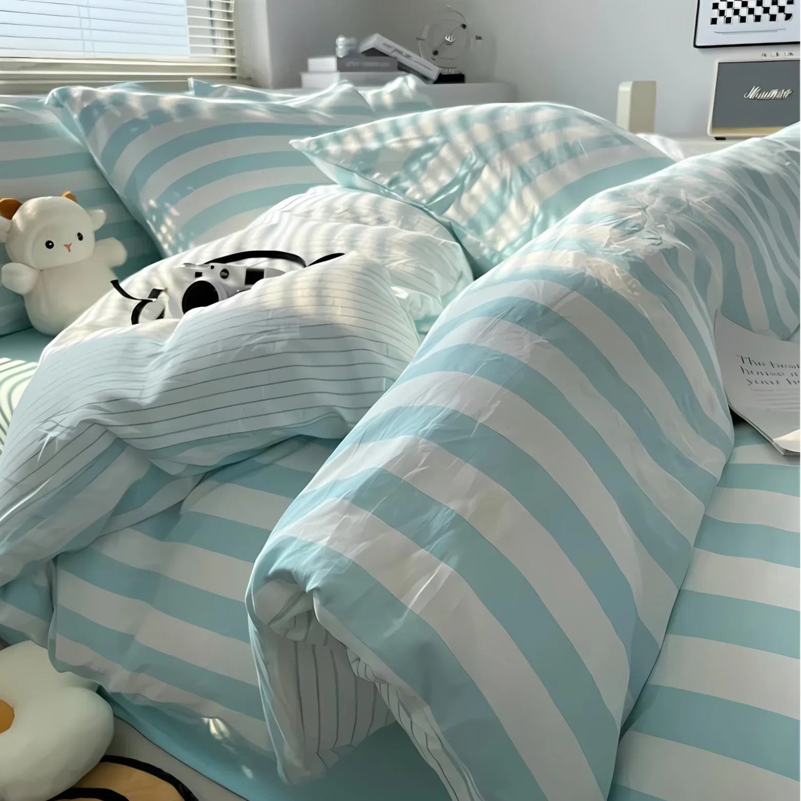 Bedding Set Striped Design 220.0 cm x 240.0 cm Beige Bedroom Duvet Cover Fitted Sheet Pillowcase Hotel Style Linen | Thomler