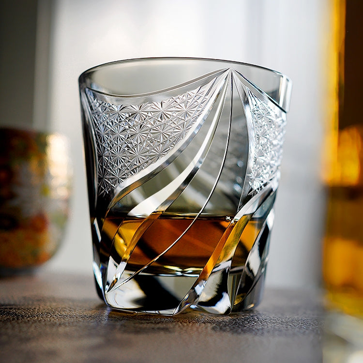 Japanese Cut Crystal Whisky Tumbler with Flame-Carved Pattern & Presentation Box for Spirits | Thomler