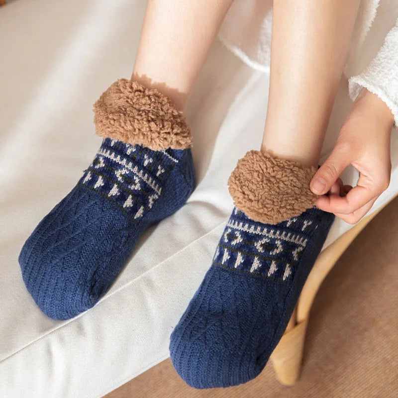 Ultra-Plush Winter Slipper Socks with Anti-Slip Grips – Fleece-Lined Knit House Socks for Cold Floors, Cozy Indoor Footwear for Men & Women | Thomler