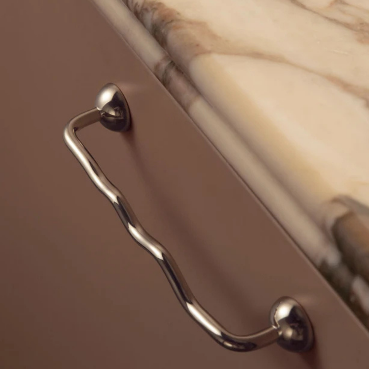Curved Mushroom Cabinet Pull in Solid Brass – 3 Lengths, Single or 6-Pack | Thomler