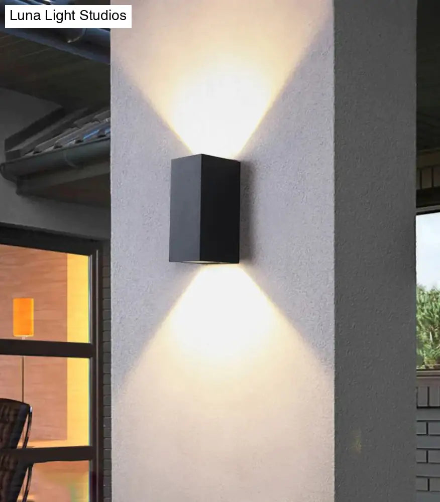 Waterproof Outdoor LED Wall Sconce for Porch, Garden & Entryway | Modern Aluminum Fixture, IP65 Rated | Thomler