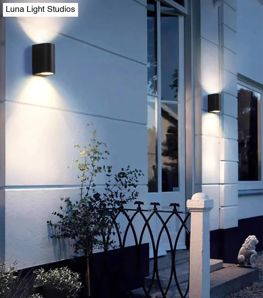 Waterproof Outdoor LED Wall Sconce for Porch, Garden & Entryway | Modern Aluminum Fixture, IP65 Rated | Thomler