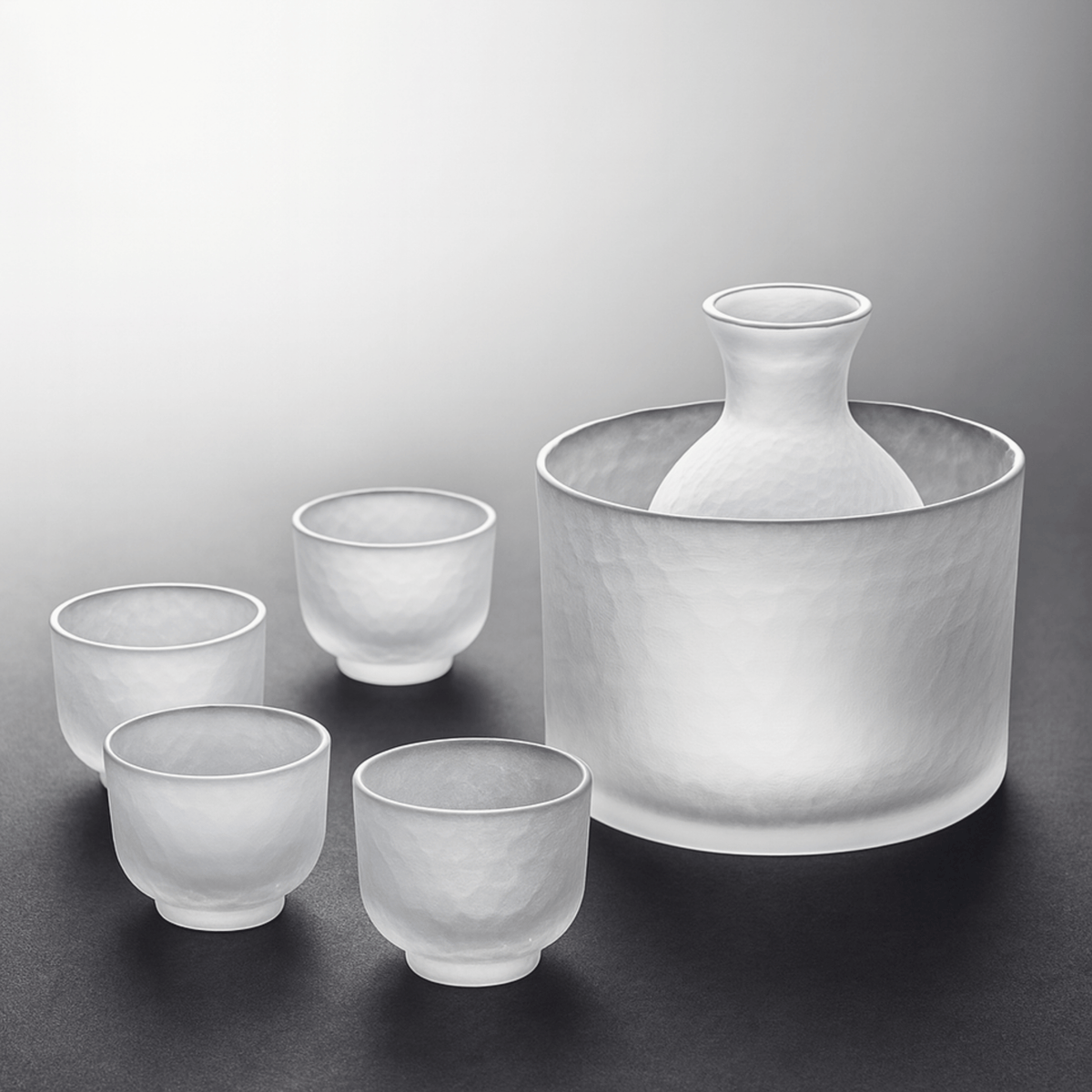 Japanese-Style Glass Decanter & Tumbler Set for Liquor – 6-Piece Barware Collection with Ice Pail | Thomler