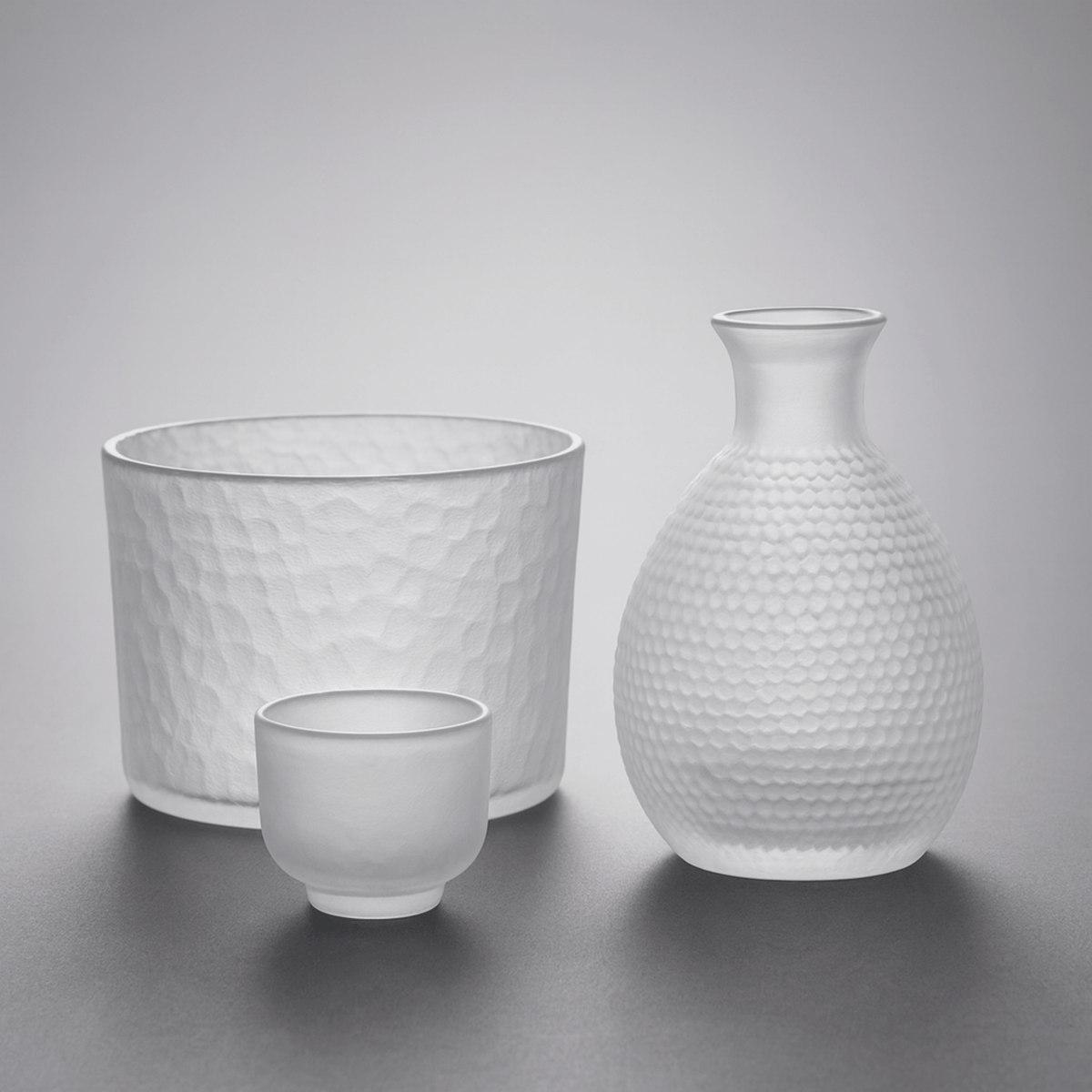 Japanese-Style Glass Decanter & Tumbler Set for Liquor – 6-Piece Barware Collection with Ice Pail | Thomler