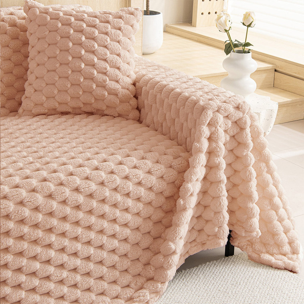 Machine-Washable Furniture Throw Blanket for Sofas & Couches – Pet Hair & Spill Resistant | Thomler