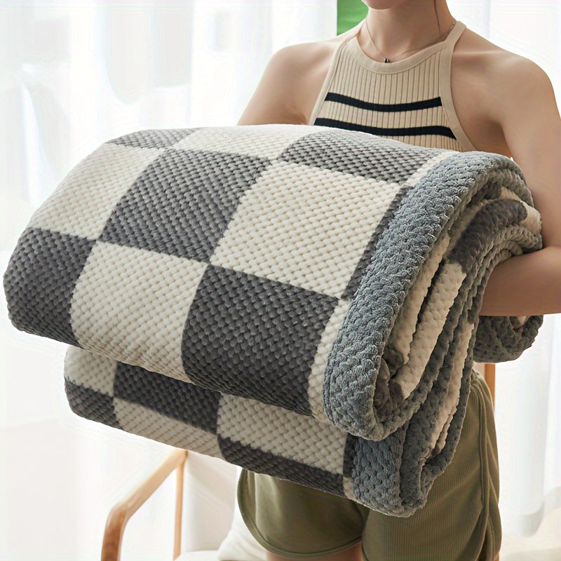 Ultra-Soft Plaid Fleece Throw Blanket for Couch & Bed – Cozy, Lightweight & Machine Washable – Winter Home Decor Accent for Living Room | Thomler