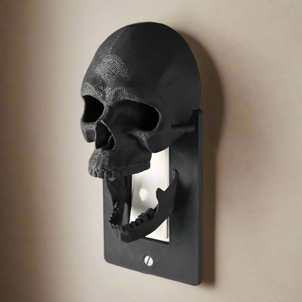 Skull-Shaped Light Switch Cover – Dimensional Horror-Themed Wall Plate for Unique Interior Design | Thomler