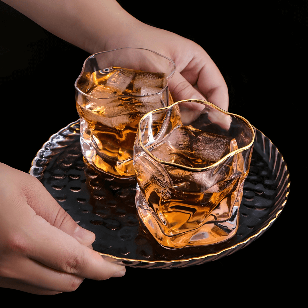 Japanese Textured Whiskey Tumbler with Gold Accents – Crystal Glass for Spirits | Thomler