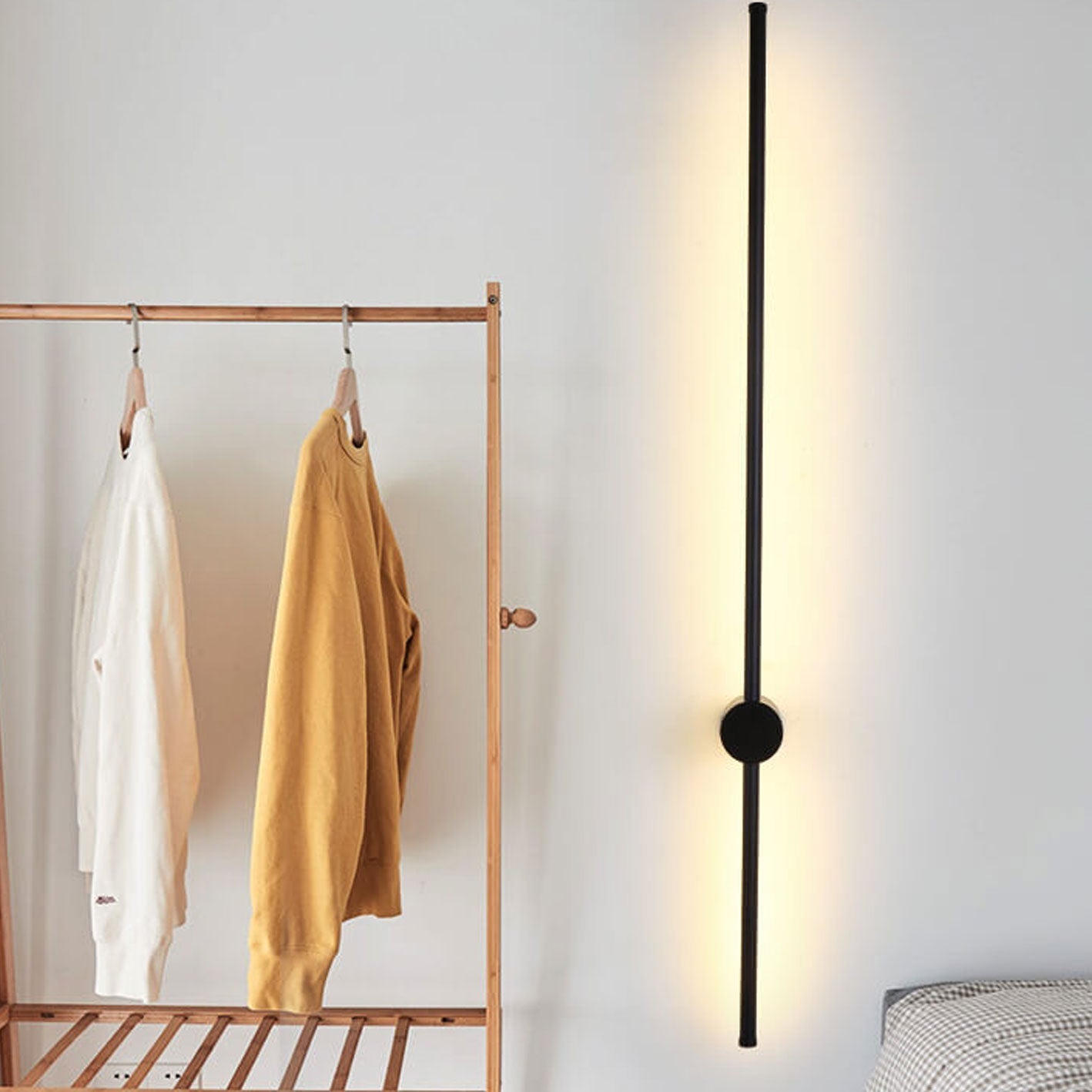 Wall Lamp Aluminium LED 80.0 cm Black Bedroom Hallway Minimalist Linear Mood Lighting Fixture | Thomler