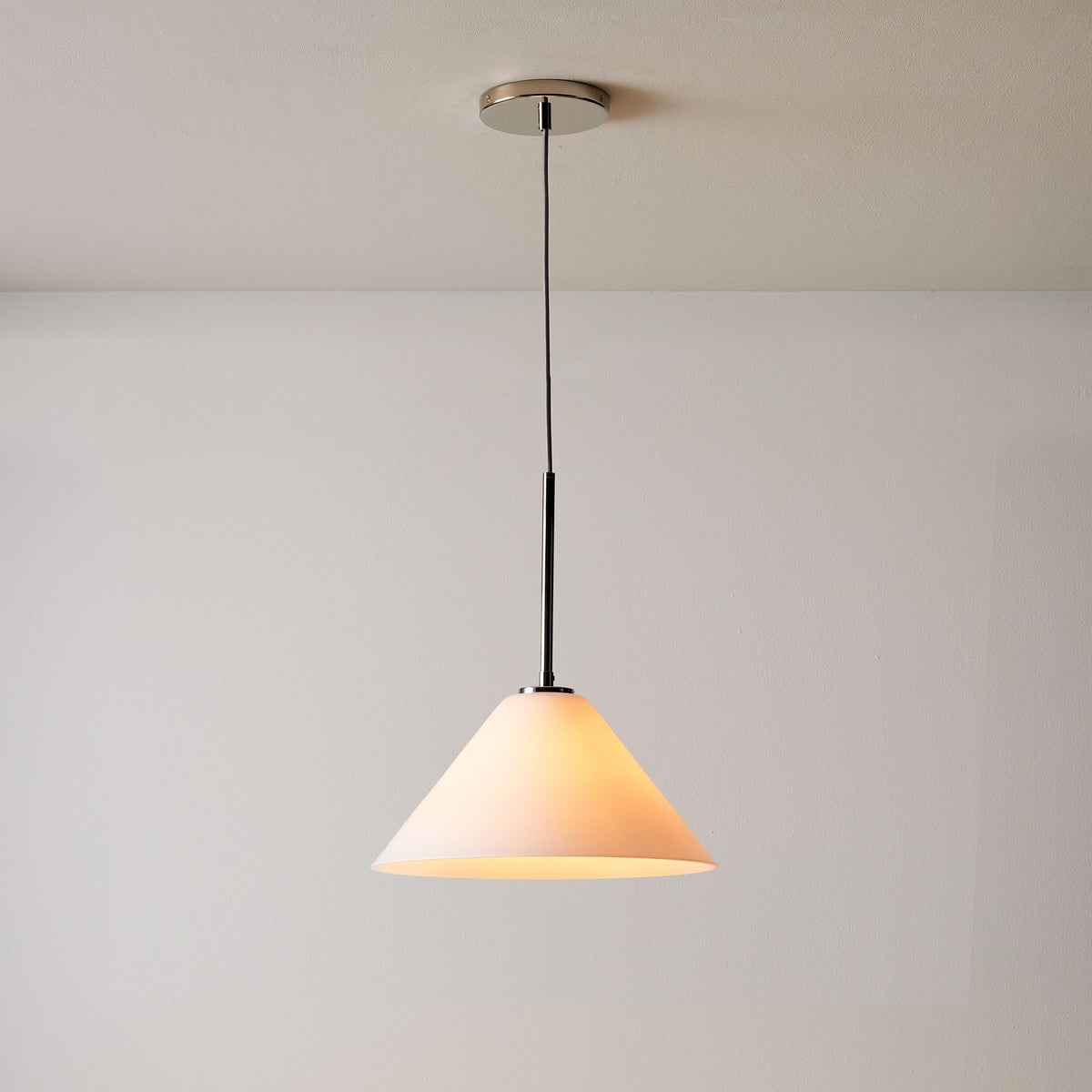 Tapered Glass Hanging Fixture with Metal Hardware for Island Dining Bar Overhead Lighting Home Kitchen | Thomler