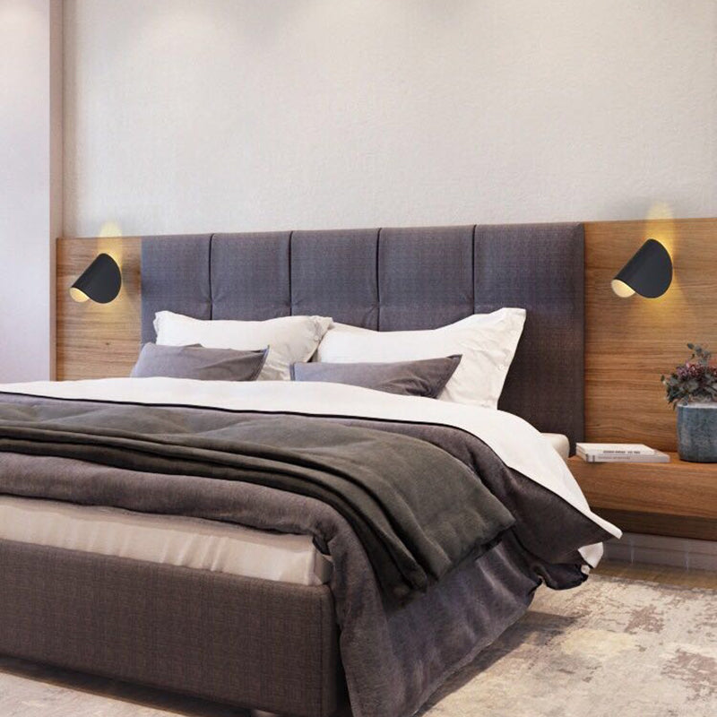 360° Swivel LED Balloon Bear Wall Light for Bedrooms and Living Rooms | Modern Metal Sconce with Rotating Adjustable Head | Thomler