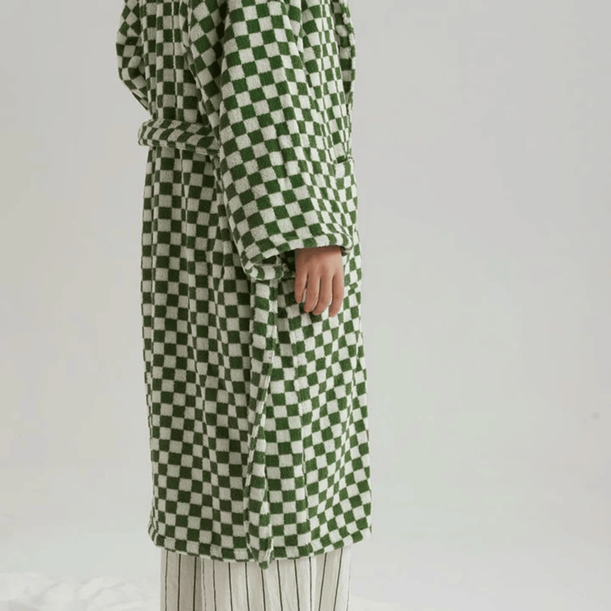Checkered Terry Robe in Eco-Friendly Fabric for Men & Women – Soft Absorbent Loungewear for Spa Shower & Morning Routine | Thomler