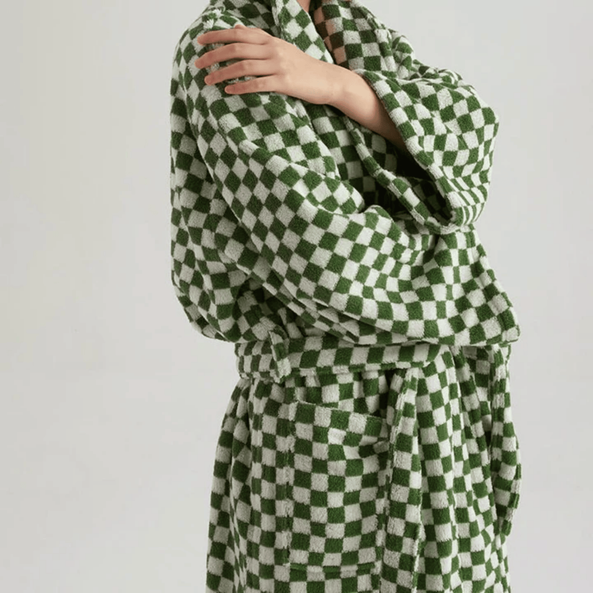 Checkered Terry Robe in Eco-Friendly Fabric for Men & Women – Soft Absorbent Loungewear for Spa Shower & Morning Routine | Thomler